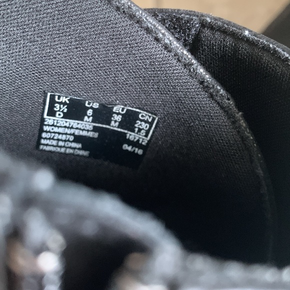 Charcoal Clarks Cloudsteppers soft cushion booties - Picture 11 of 11